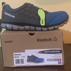 Safety toe work shoe